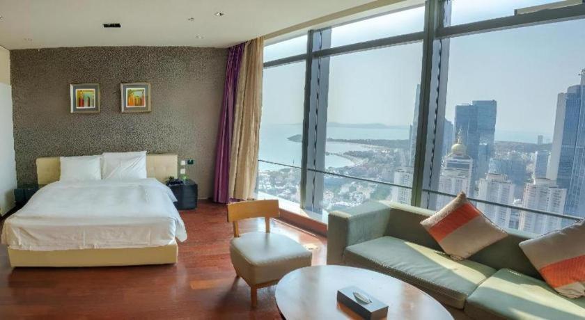 Grand Madison Qingdao Harbour-View Central（Former Qingdao Farglory Hotel） Exterior photo